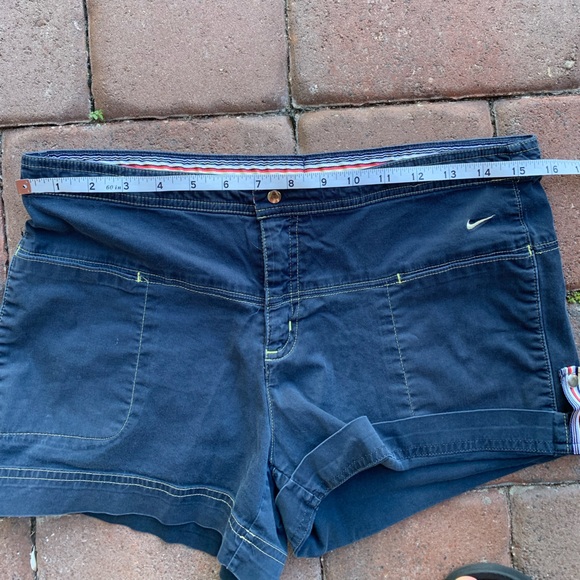 Y2K Nike Shorts - Picture 8 of 11